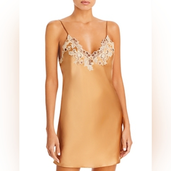La Perla Other - La Perla 100% silk Maison short slip with gold based embroidery size XS